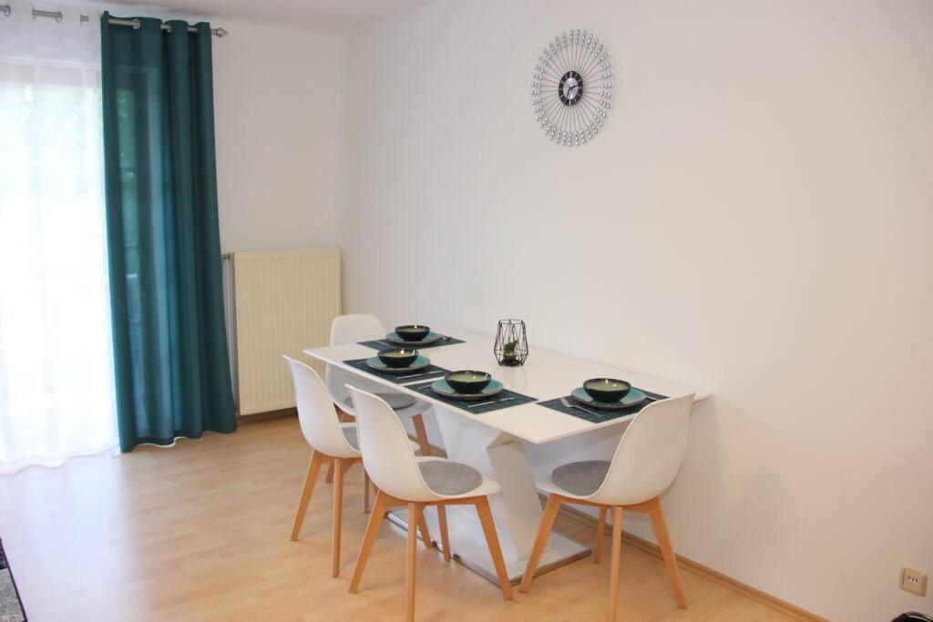Ferienwohnung Mit Balkon ชวานดอร์ฟ อิน บาเยิร์น ภายนอก รูปภาพ